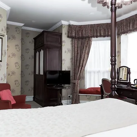 Butlers Townhouse Guest house 4*