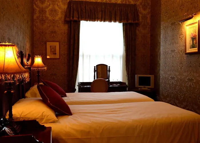Butlers Townhouse Pensionat 4*