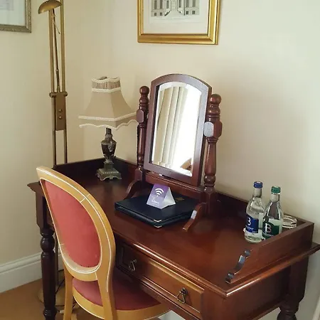 Butlers Townhouse Pensión